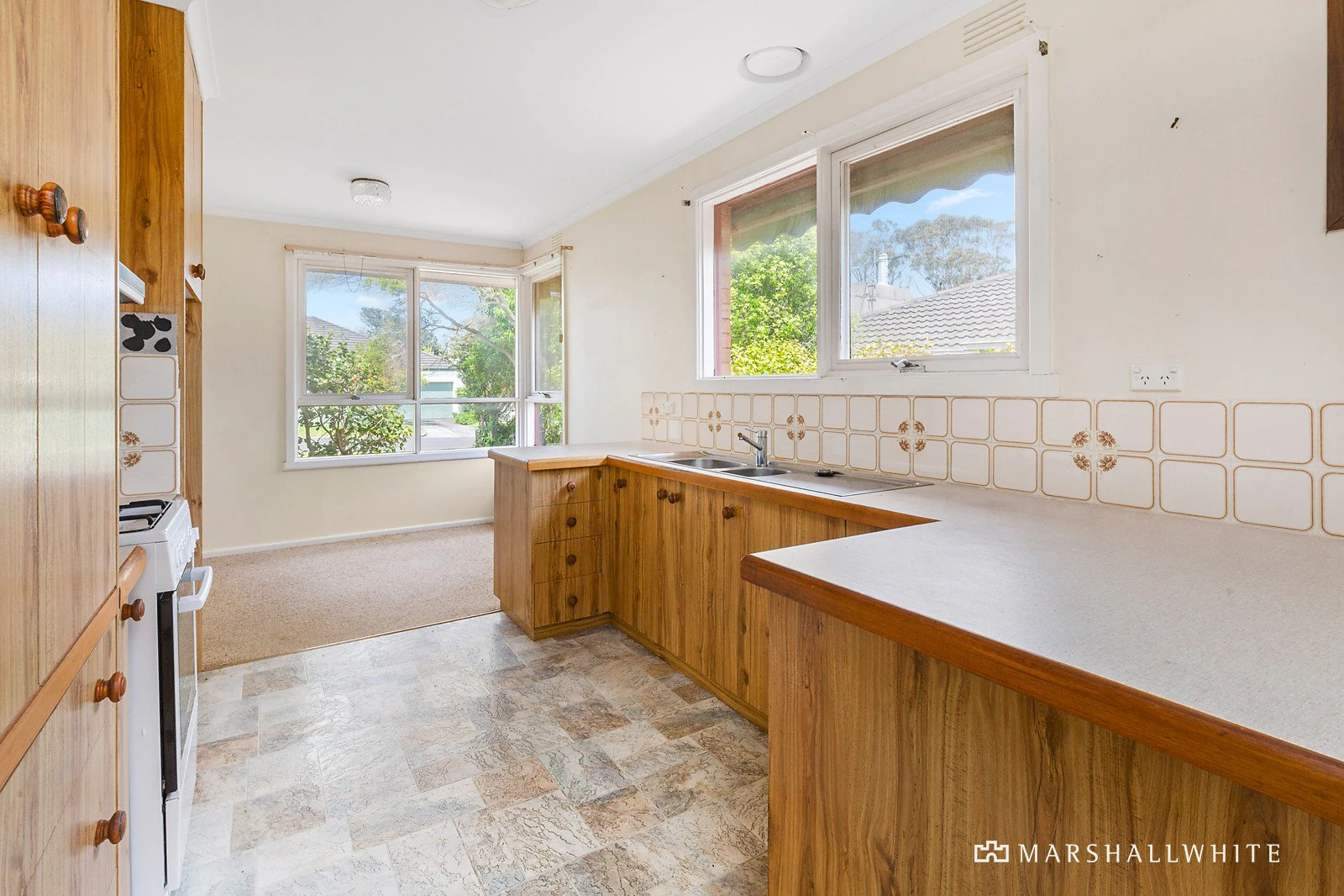 4 Alexander Avenue, Mornington, VIC