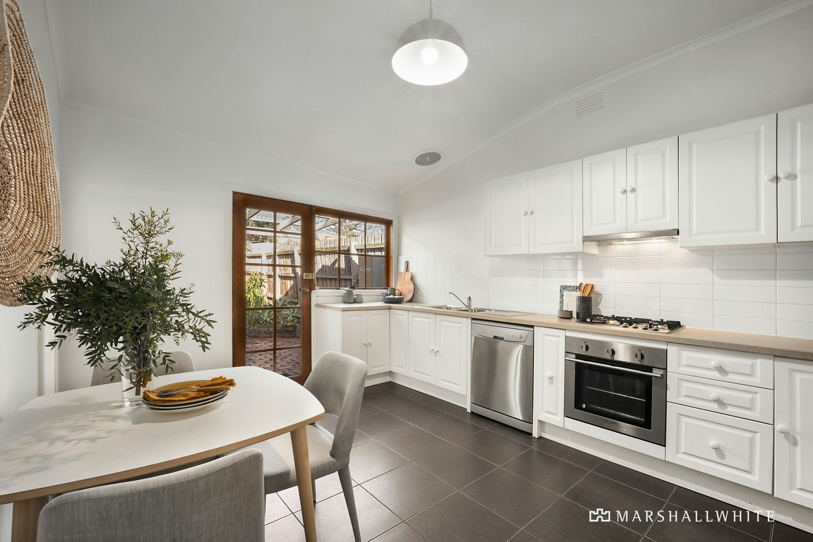 8 Inverleith Street, Hawthorn, VIC