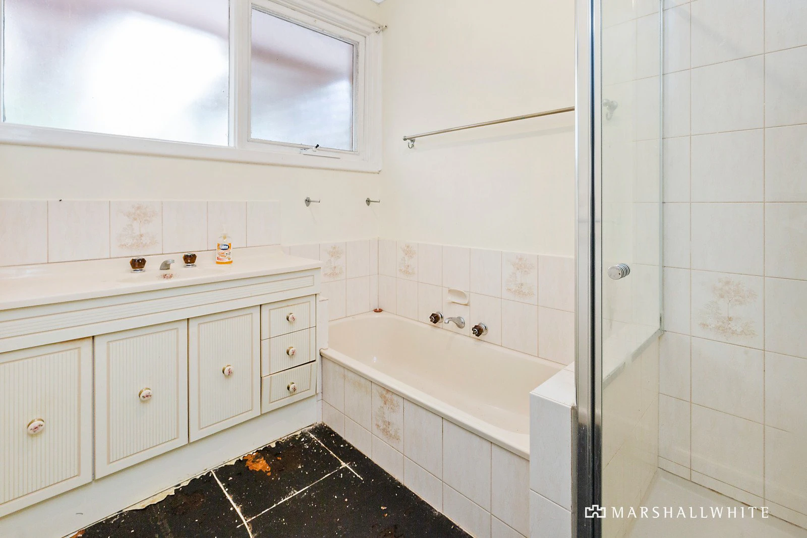 4 Alexander Avenue, Mornington, VIC