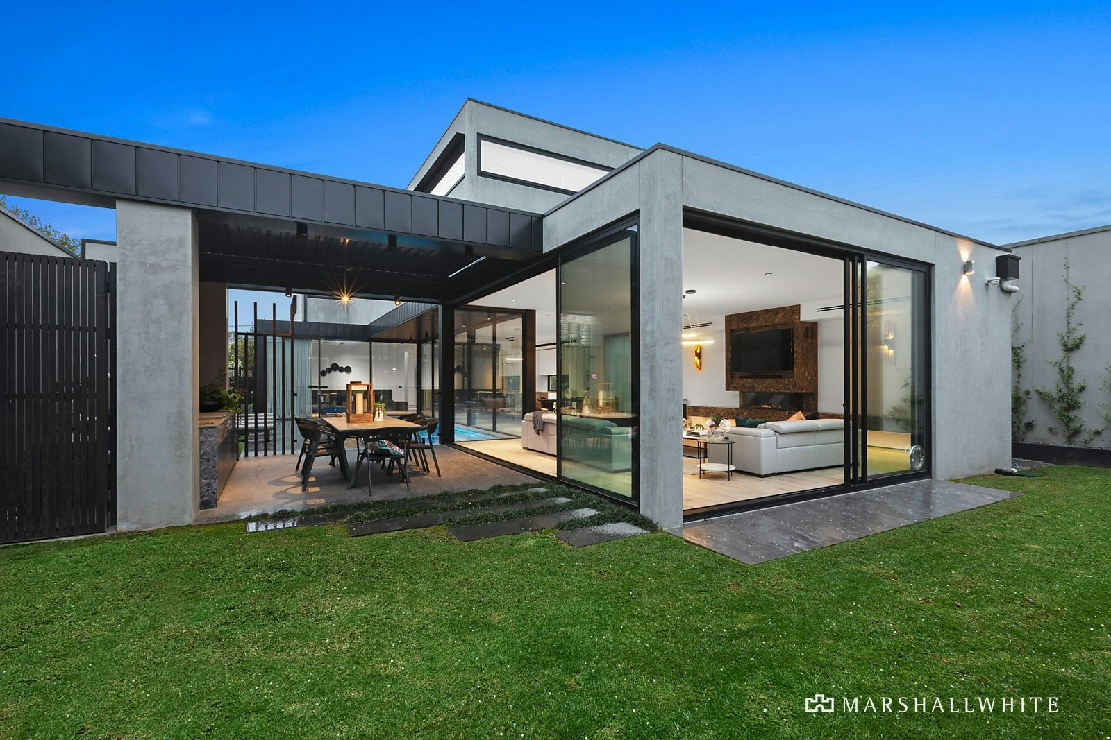 14 Edro Avenue, Brighton East, VIC