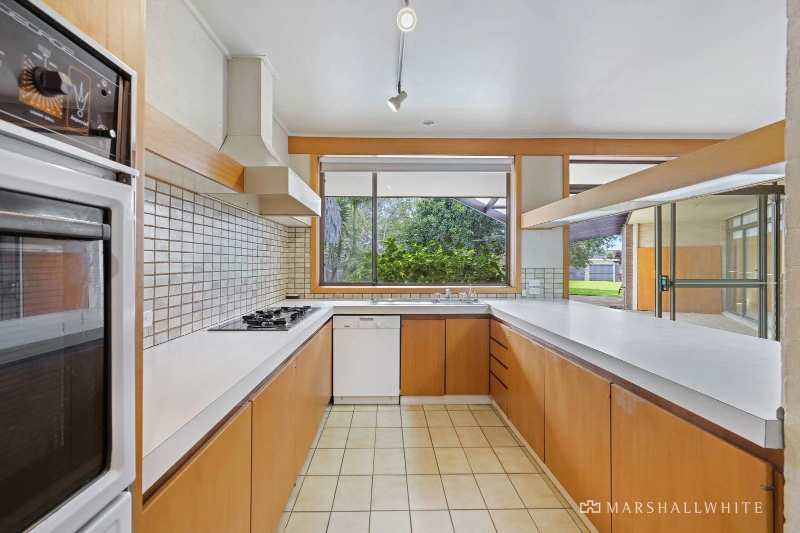 21 Coonara Avenue, Mount Eliza, VIC