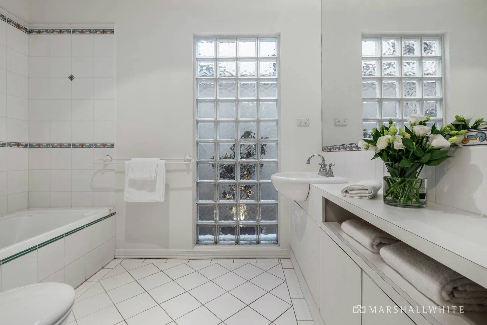 38 Kooyong Road, Armadale, VIC