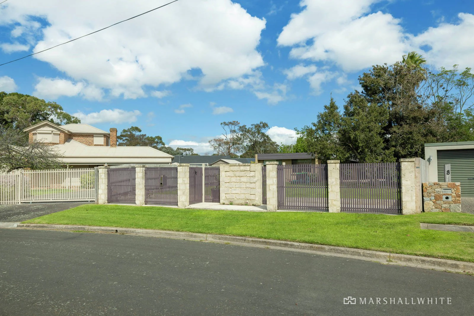 21 Coonara Avenue, Mount Eliza, VIC