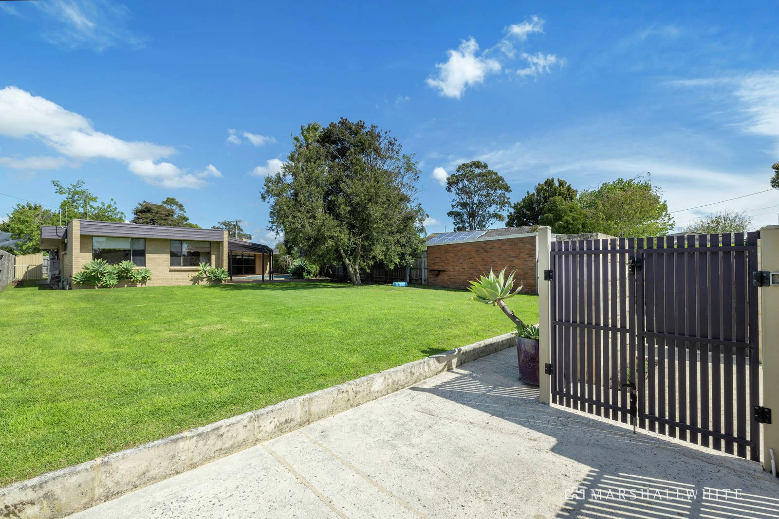 21 Coonara Avenue, Mount Eliza, VIC
