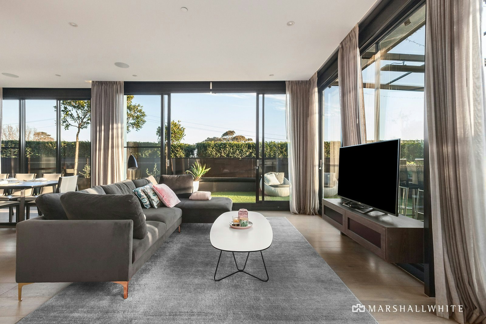 Penthouse 201/43 Willis Street, Hampton, VIC