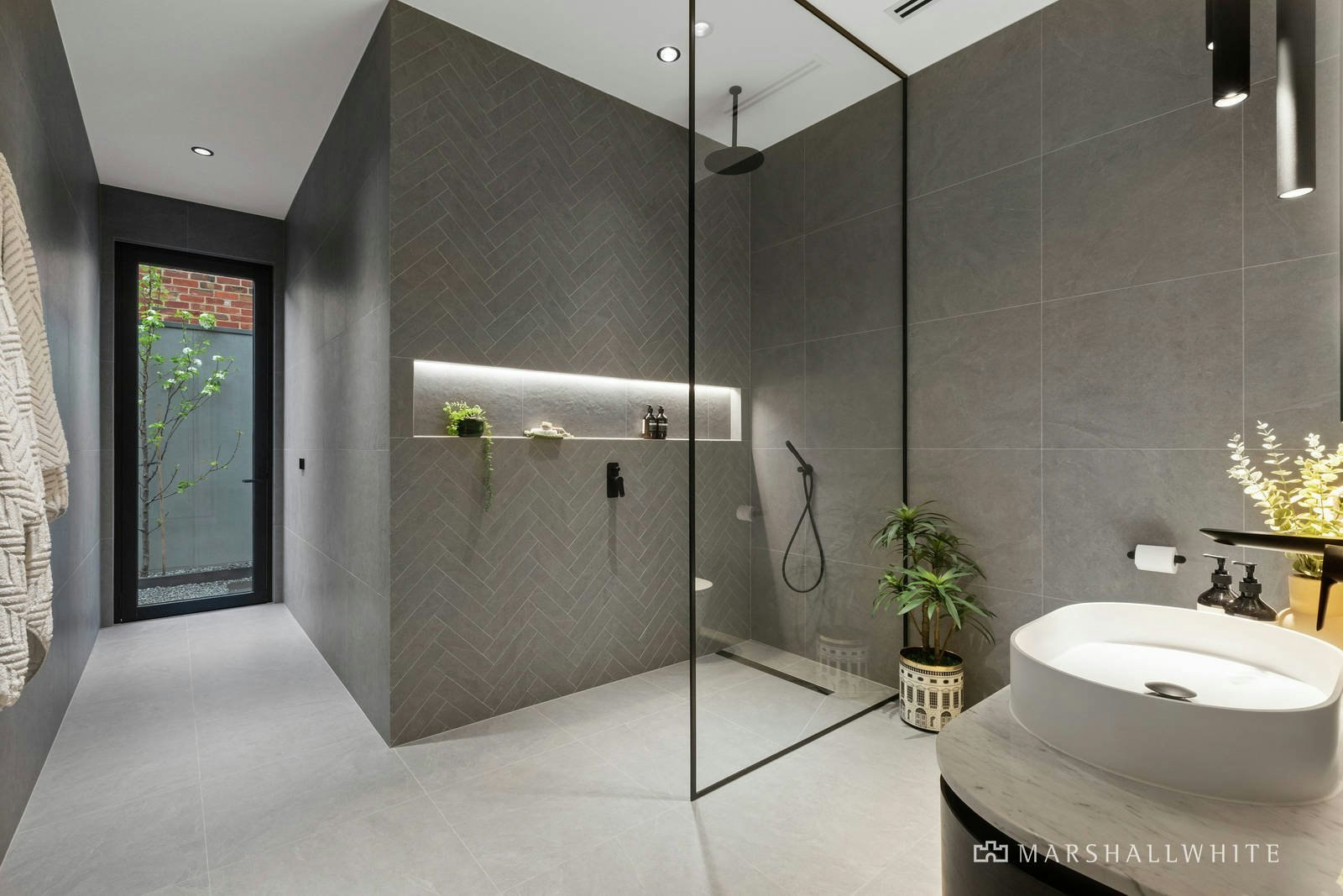 14 Edro Avenue, Brighton East, VIC