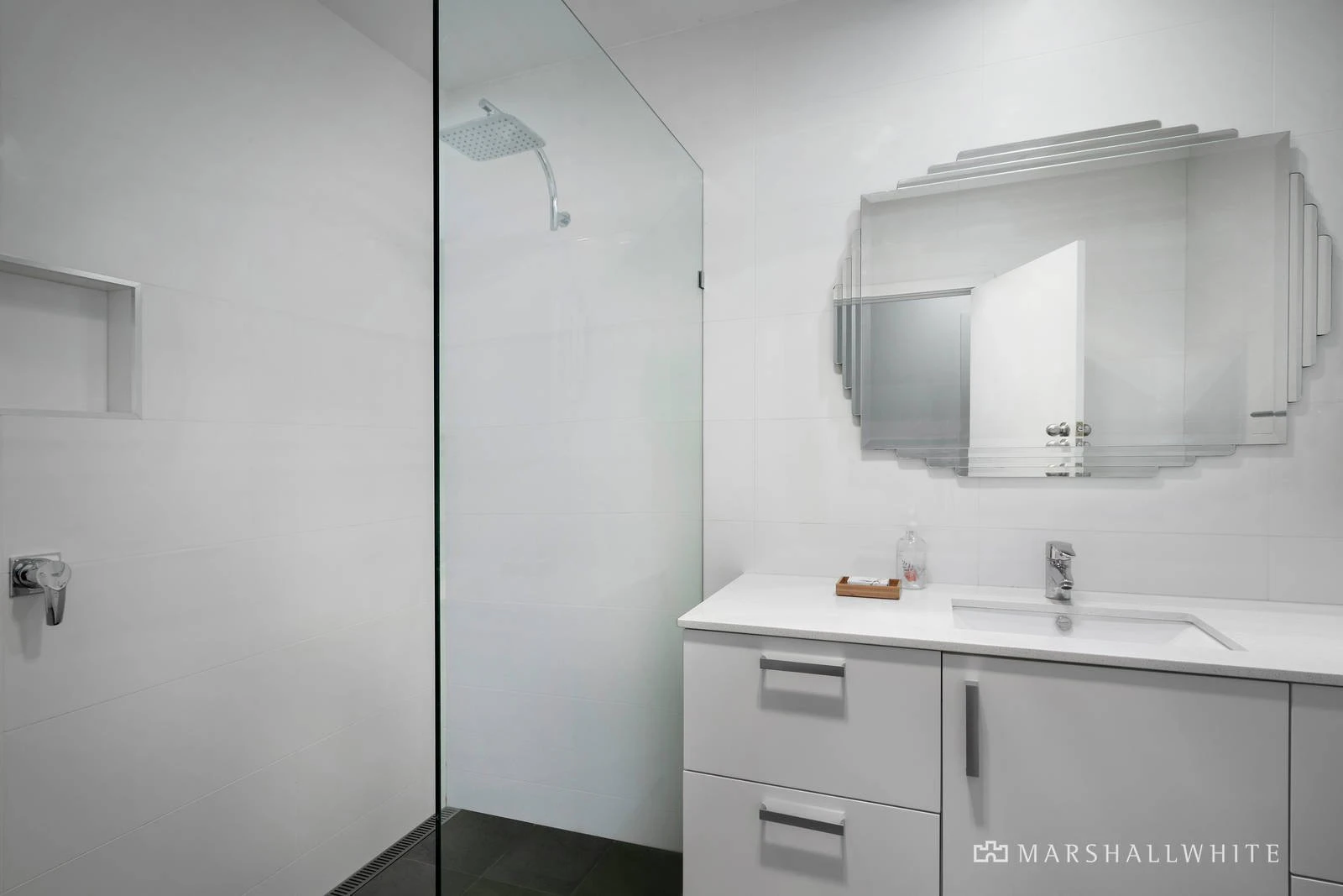 4/304 Cotham Road, Kew, VIC