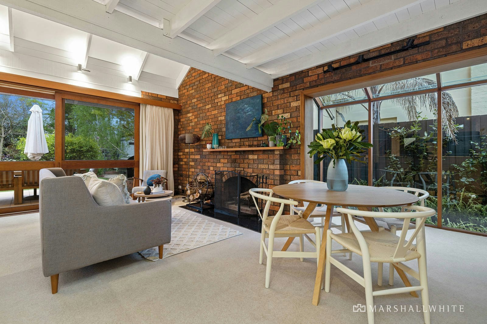 15 Raynes Park Road, Hampton, VIC