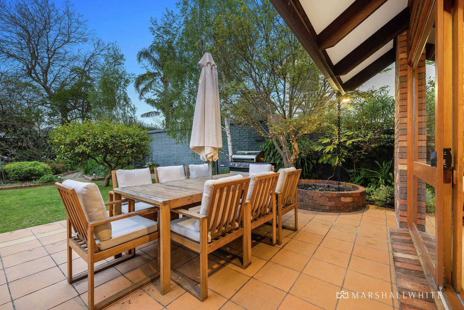 15 Raynes Park Road, Hampton, VIC