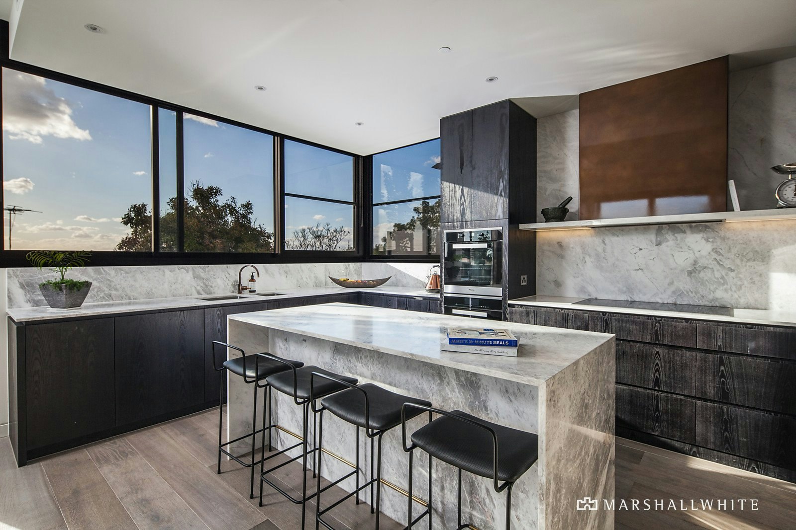 Penthouse 201/43 Willis Street, Hampton, VIC