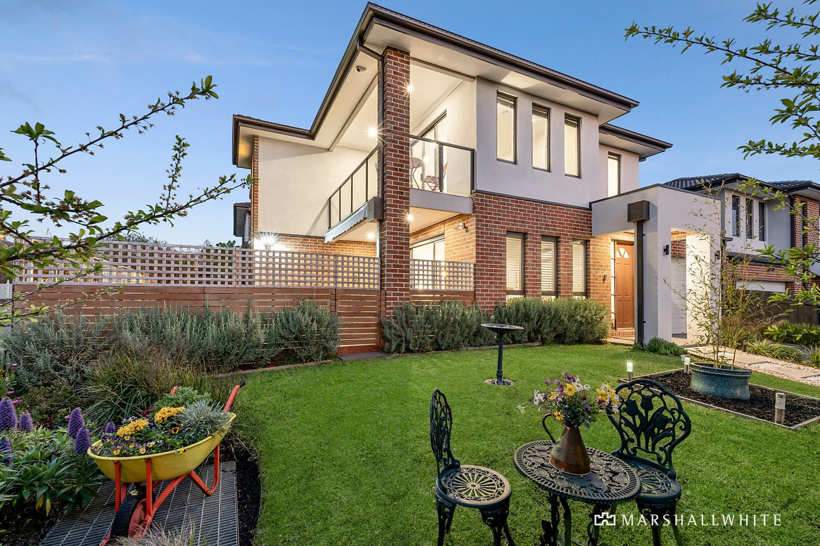 16 Catalina Avenue, Ashburton, VIC