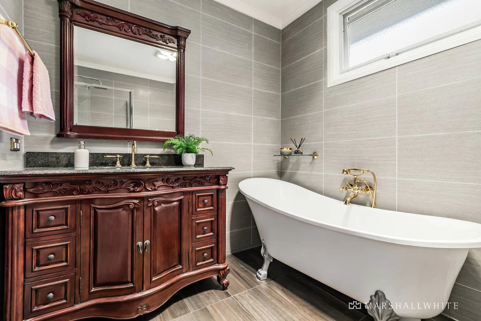 2/11 Trafalgar Road, Camberwell, VIC