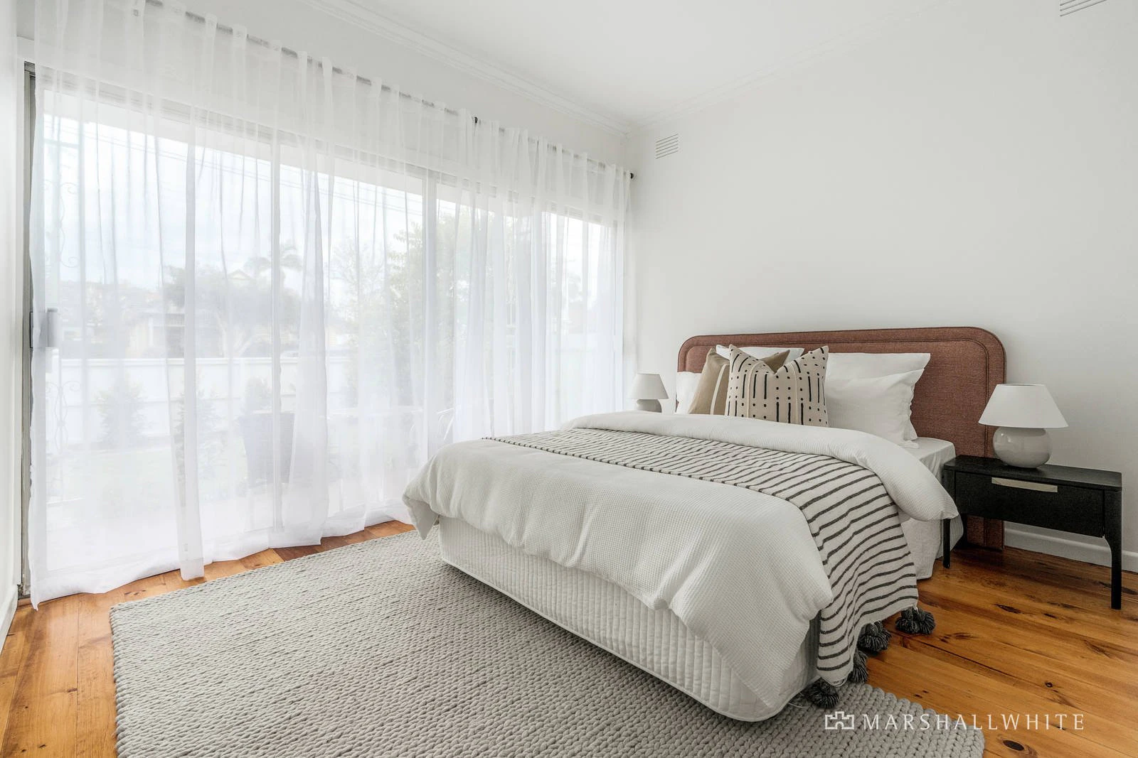 90 Barkers Road, Hawthorn, VIC