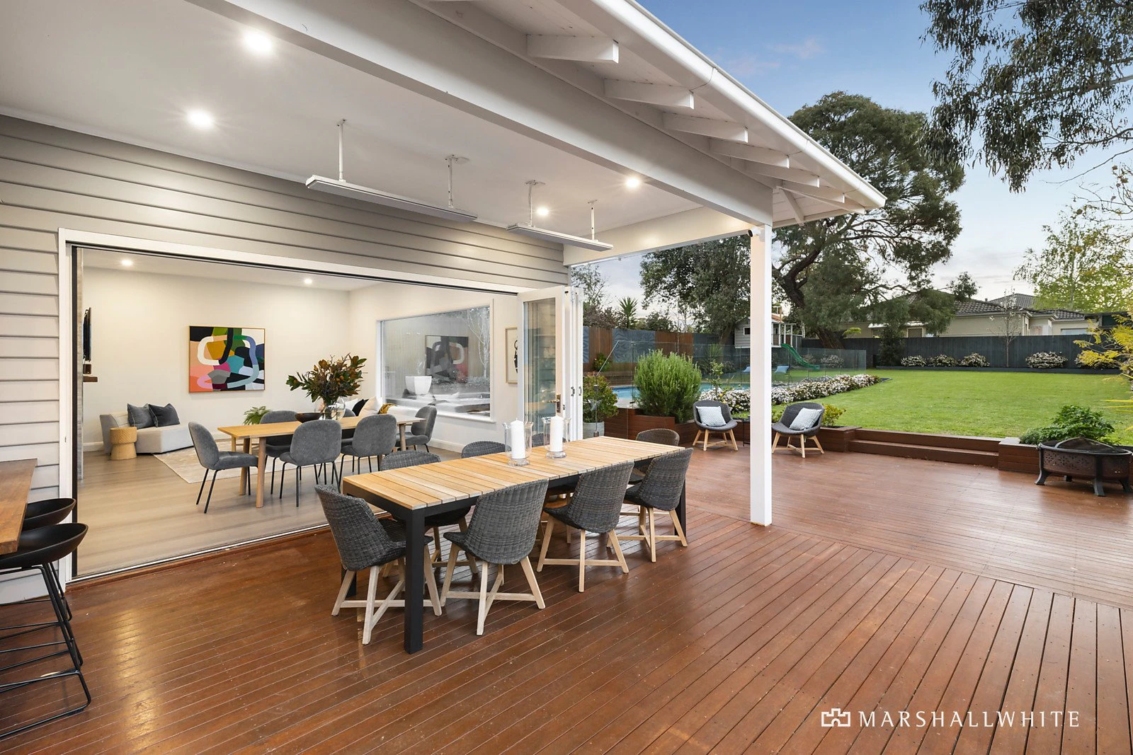 64 Albion Road, Ashburton, VIC