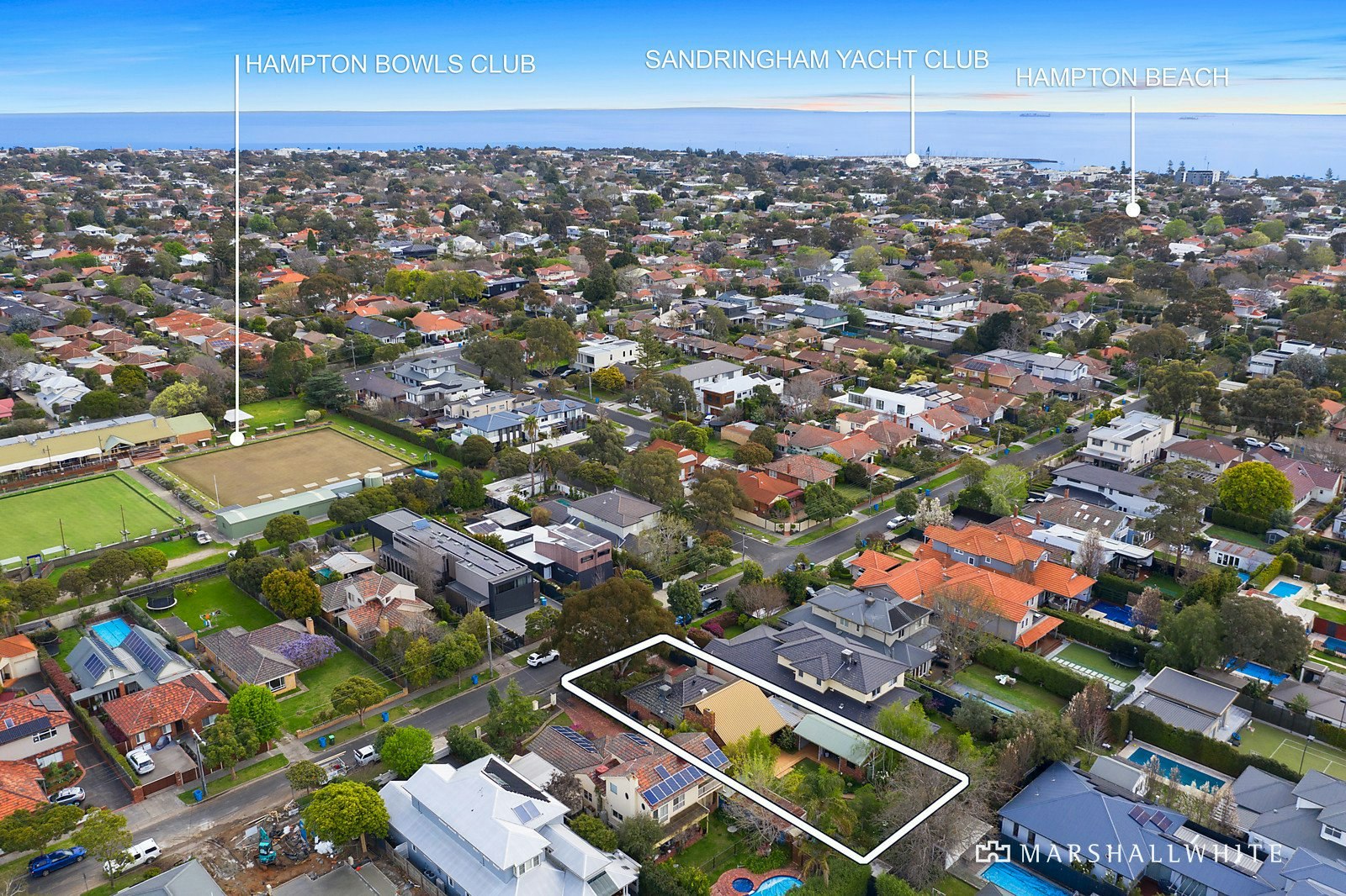 15 Raynes Park Road, Hampton, VIC