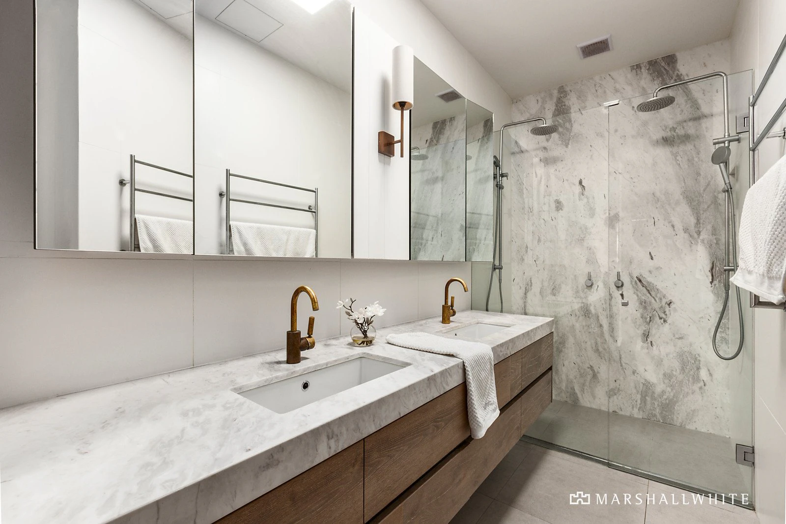 Penthouse 201/43 Willis Street, Hampton, VIC
