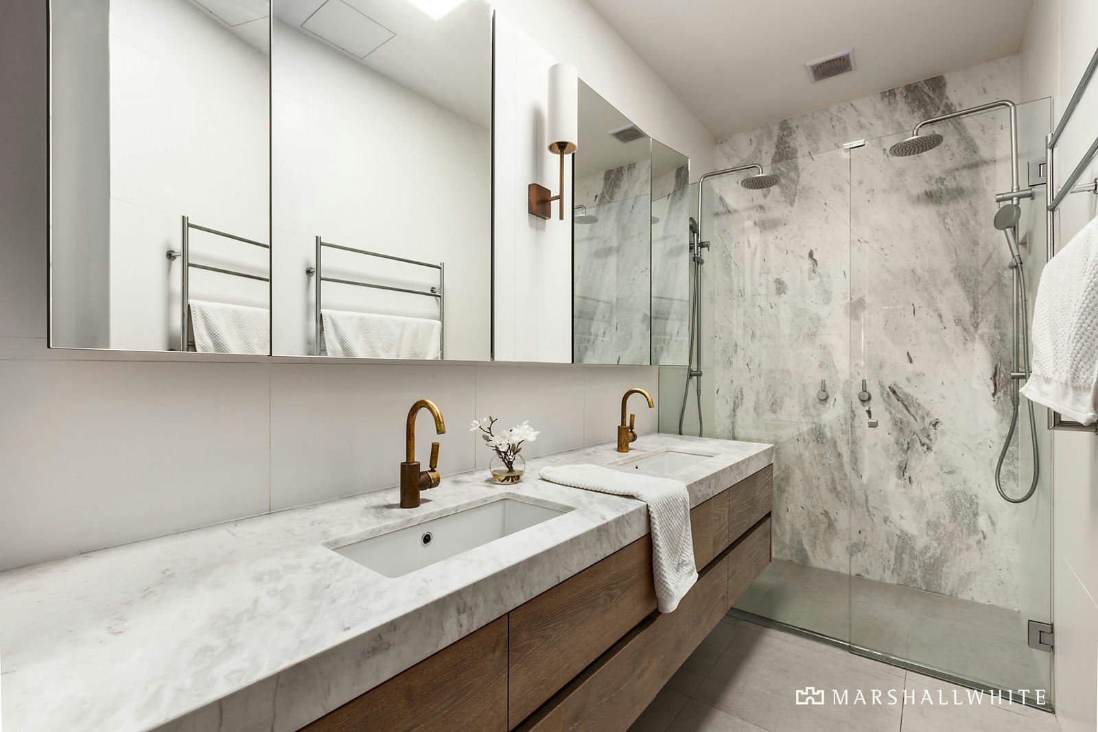 Penthouse 201/43 Willis Street, Hampton, VIC