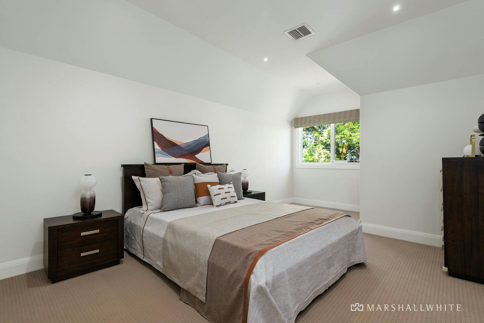 1/8 Evelina Street, Balwyn, VIC