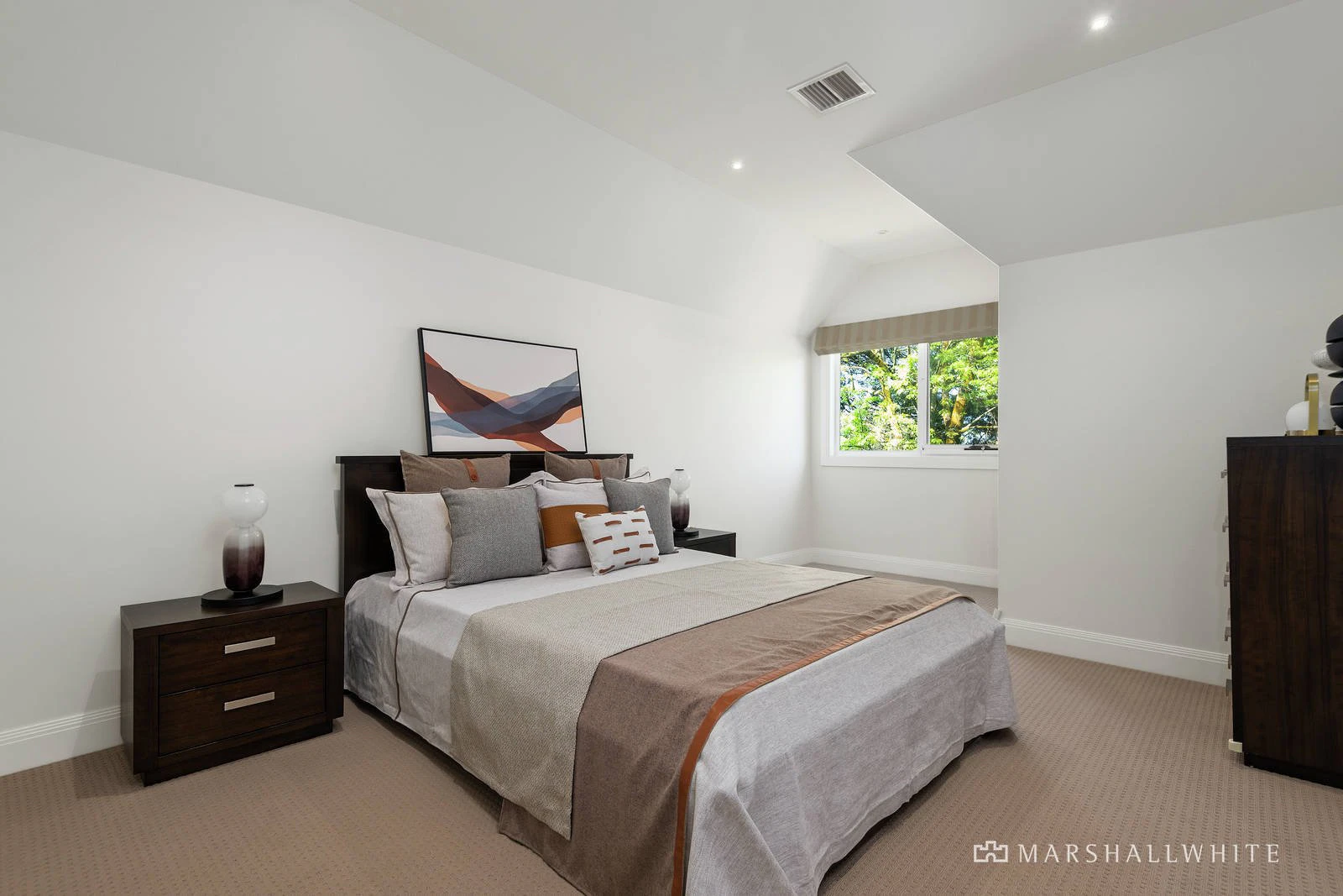 1/8 Evelina Street, Balwyn, VIC