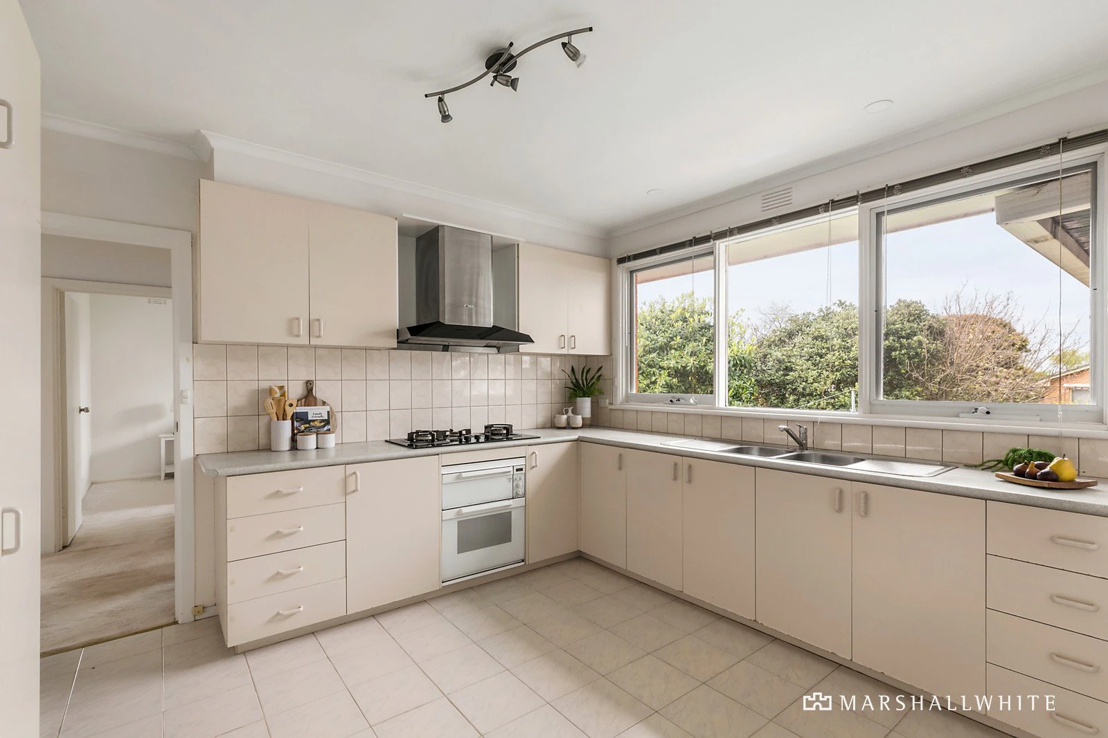 8 Lowe Court, Doncaster East, VIC
