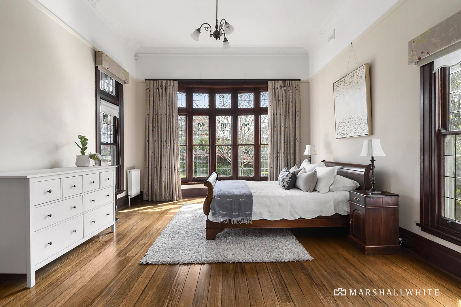 7 The Avenue, Surrey Hills, VIC