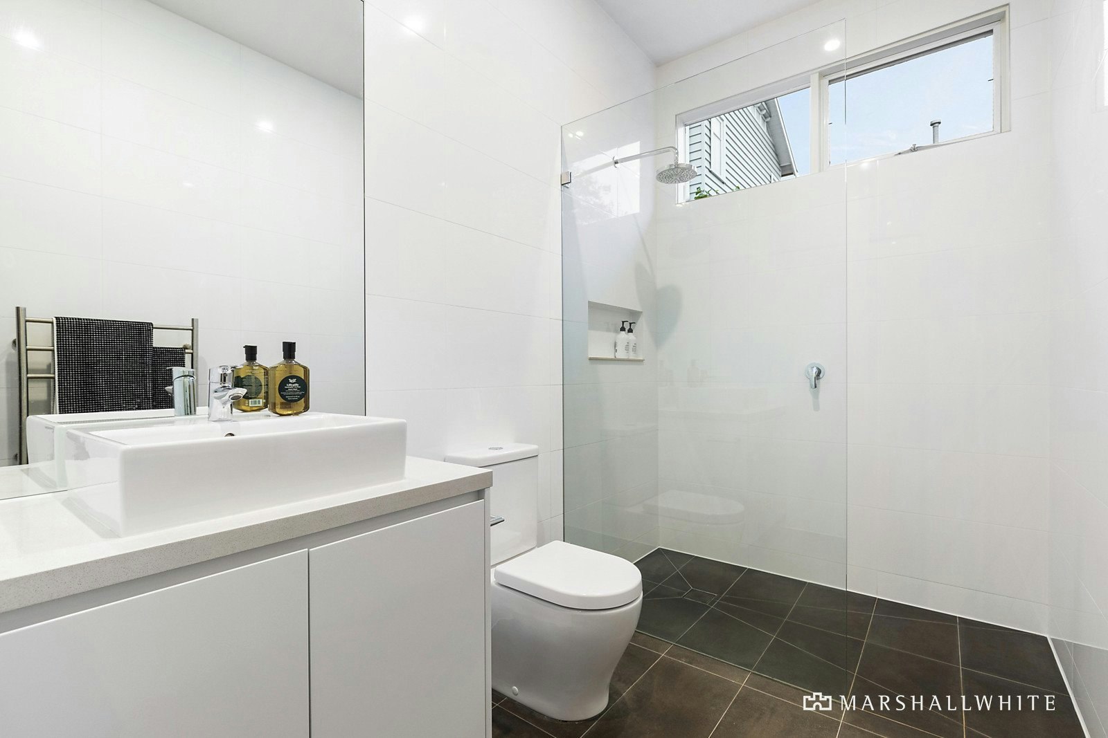 9 Exhibition Street, Mckinnon, VIC