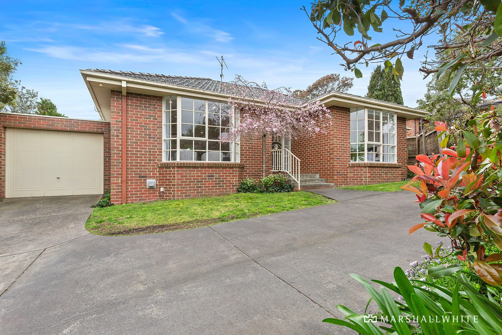2/1 Lucerne Avenue, Mornington, VIC