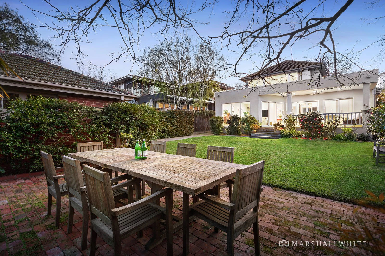 10 Lewes Drive, Malvern East, VIC