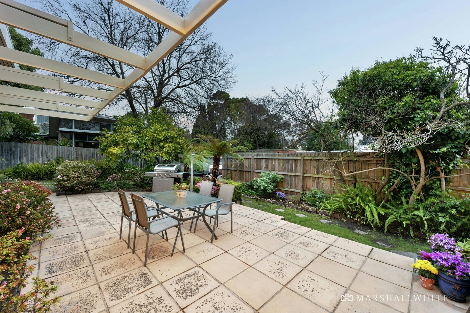 1318 Dandenong Road, Hughesdale, VIC