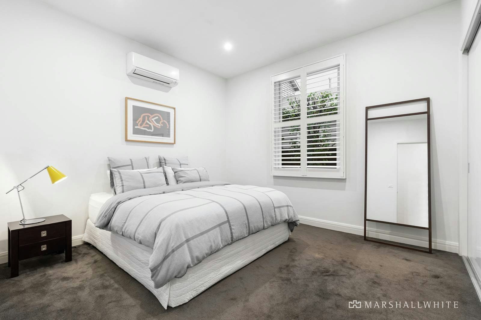 9 Exhibition Street, Mckinnon, VIC