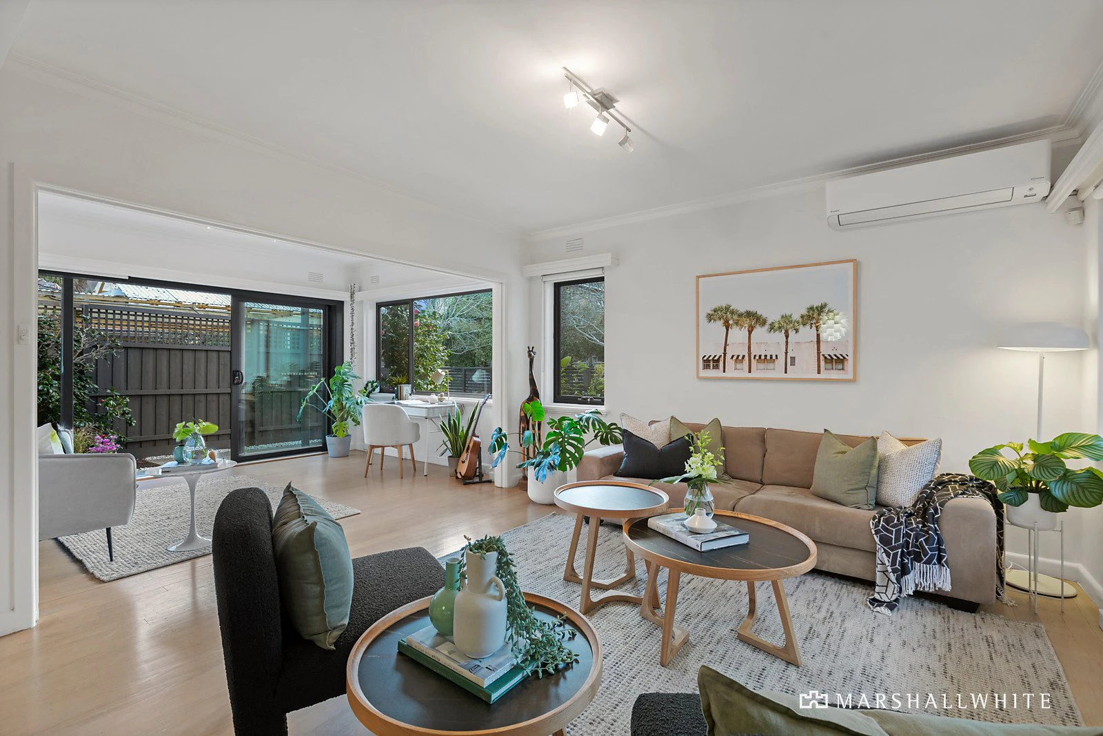 1/35 Pine Avenue, Elwood, VIC