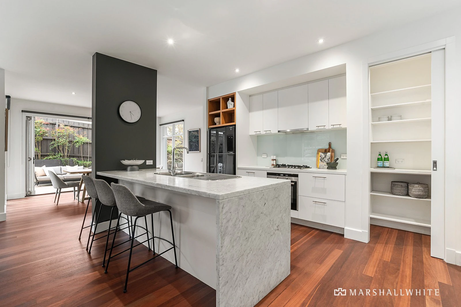 25 Valley Parade, Glen Iris, VIC