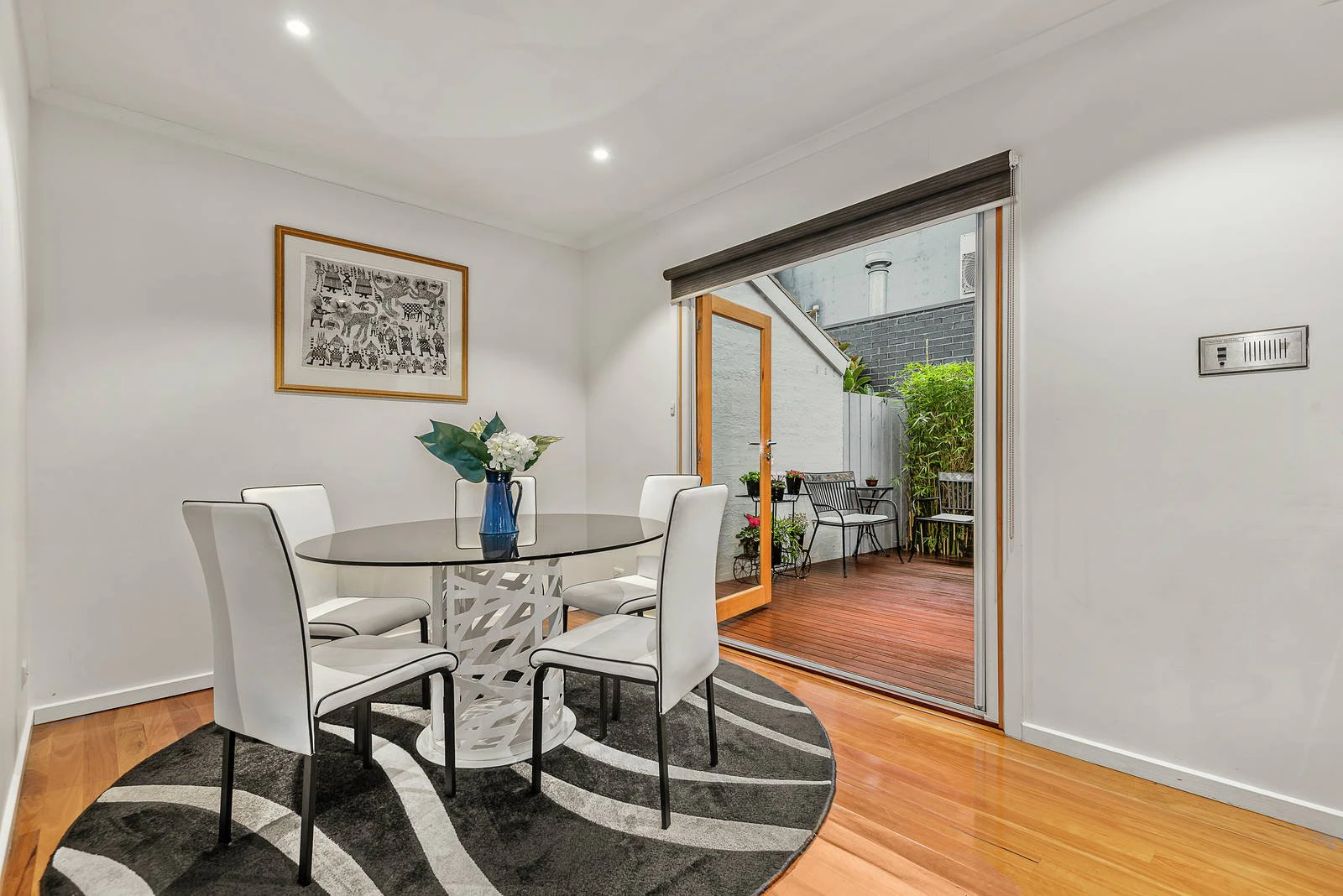 2/16 Liddiard Street, Hawthorn, VIC