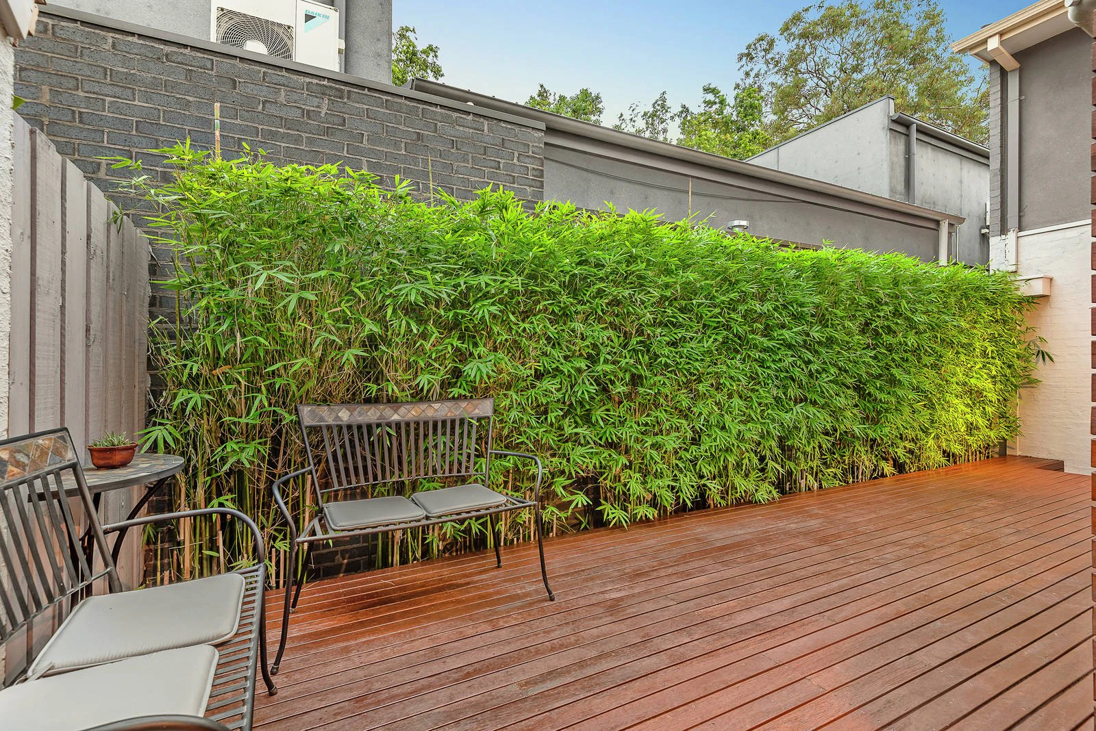 2/16 Liddiard Street, Hawthorn, VIC