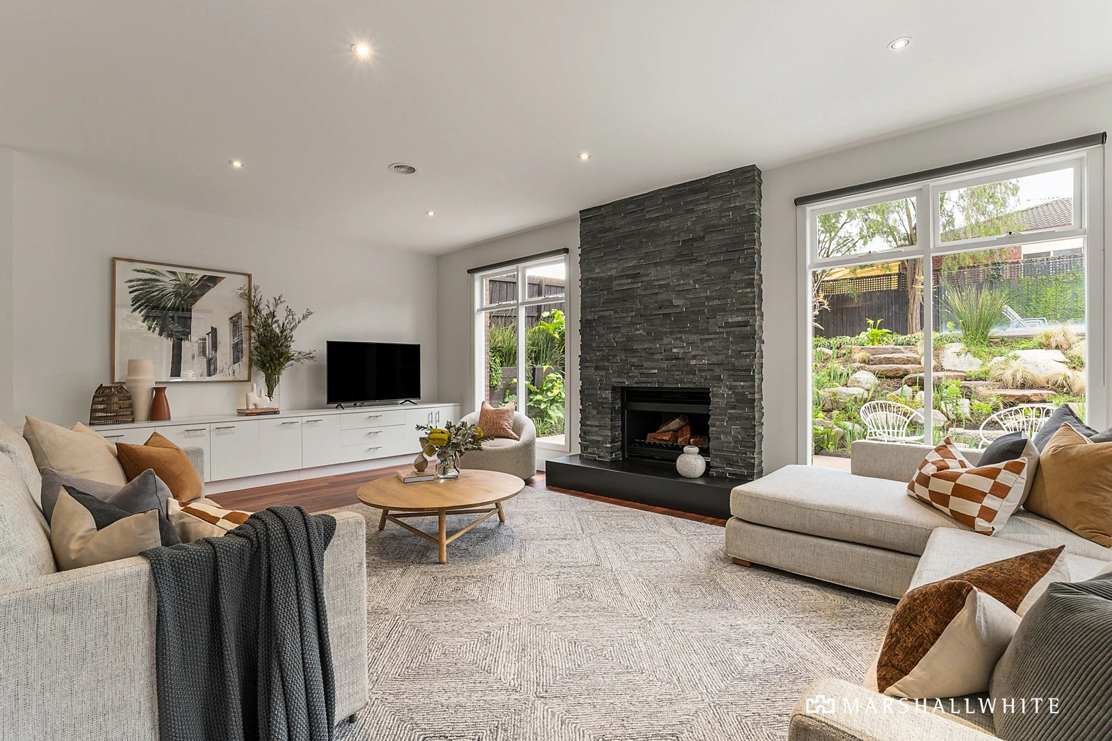 25 Valley Parade, Glen Iris, VIC