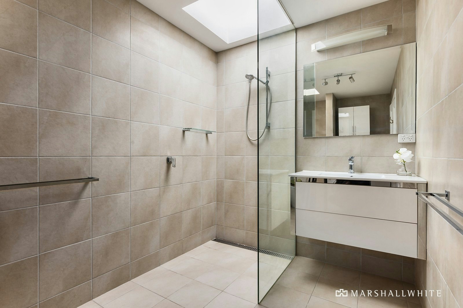 8 Lyell Street, South Melbourne, VIC