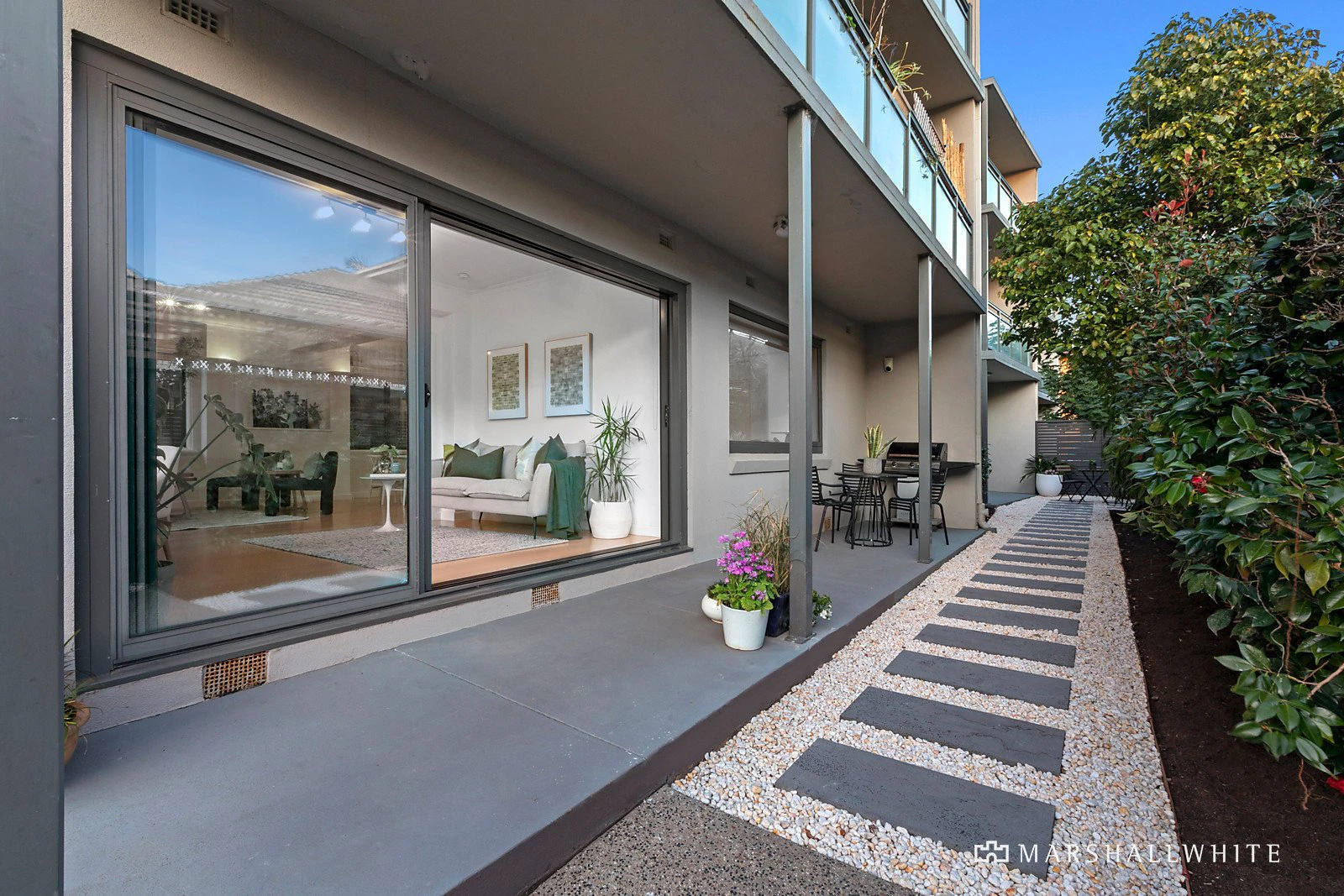 1/35 Pine Avenue, Elwood, VIC