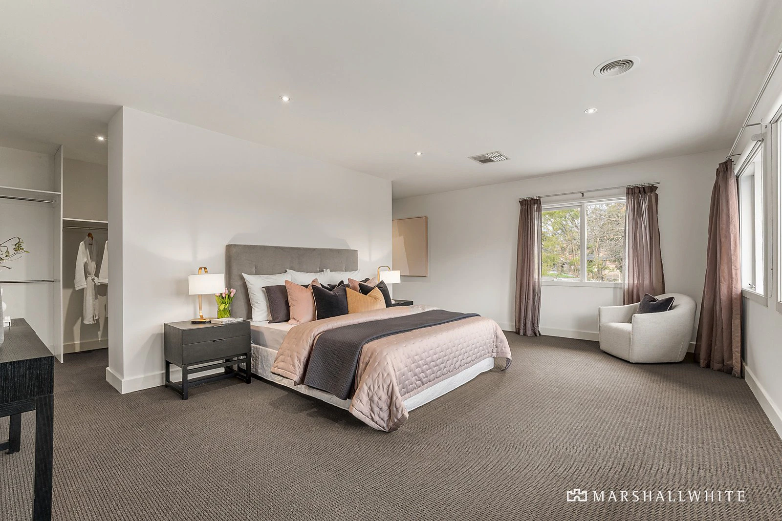 25 Valley Parade, Glen Iris, VIC