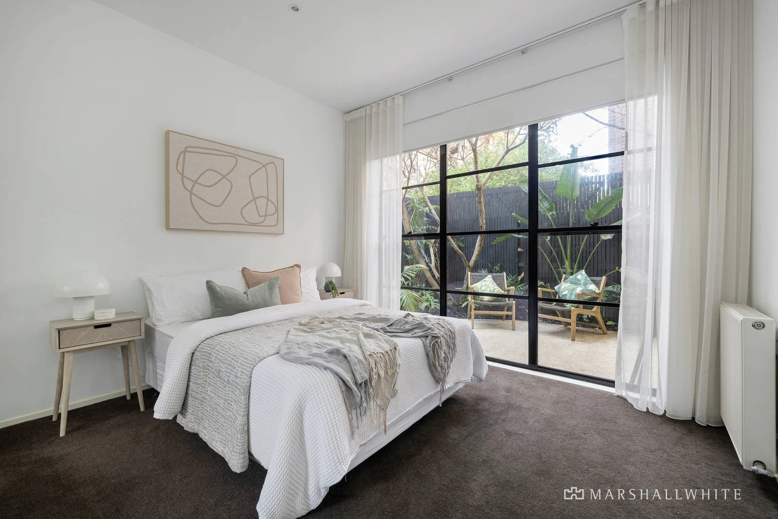 25 Tiuna Grove, Elwood, VIC
