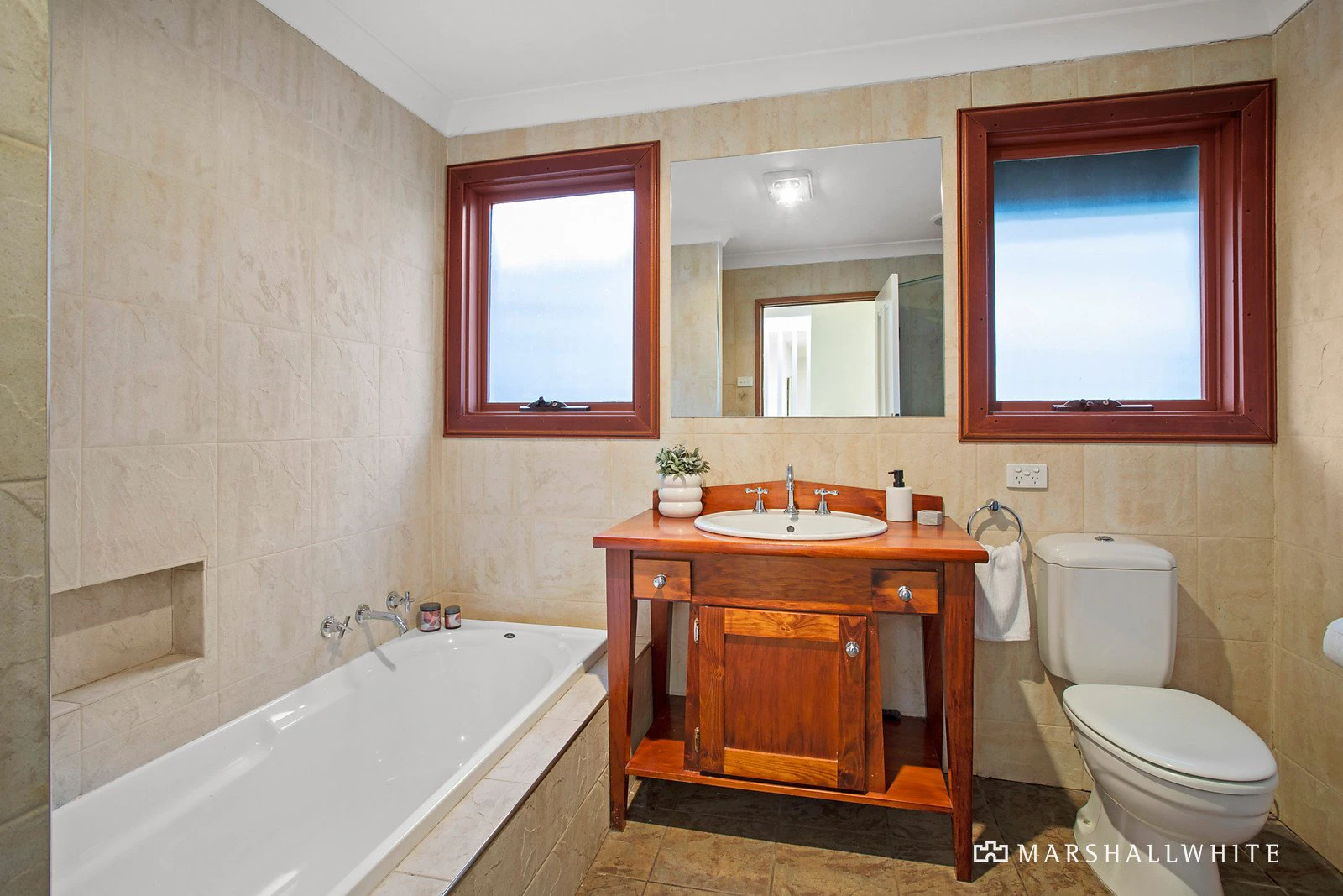 30 Grandview Avenue, Glen Iris, VIC