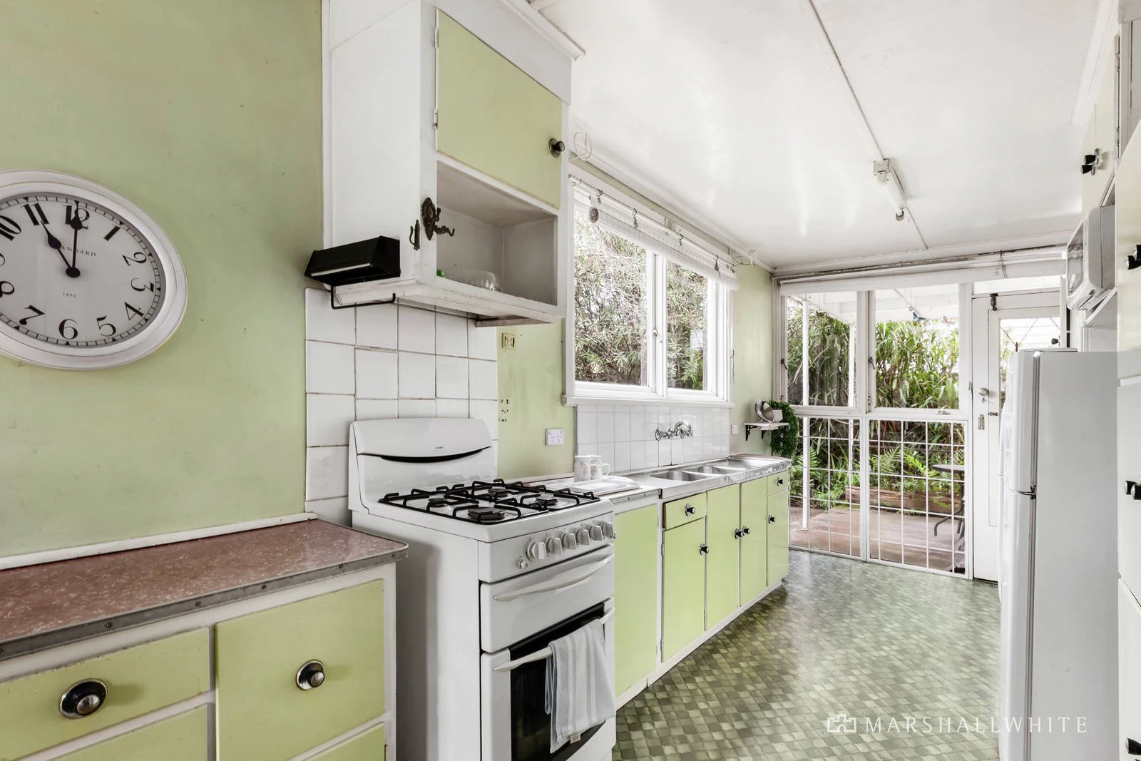 4 Elbena Grove, Carnegie, VIC