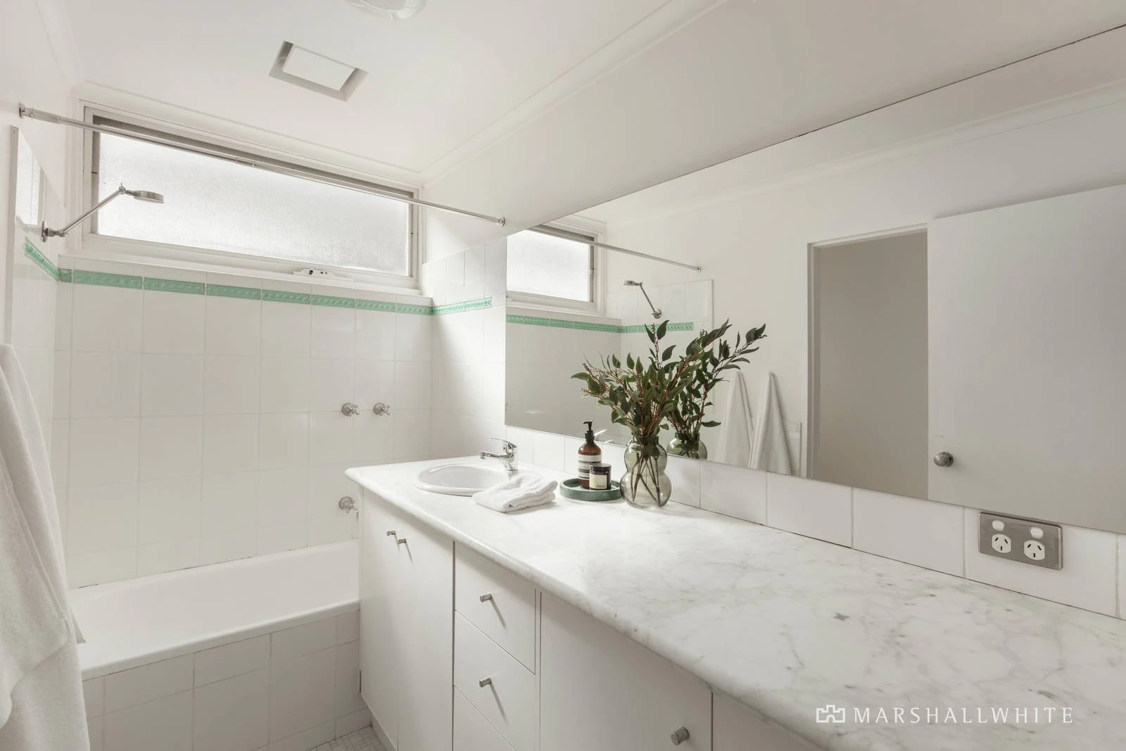 18/210 Domain Road, South Yarra, VIC