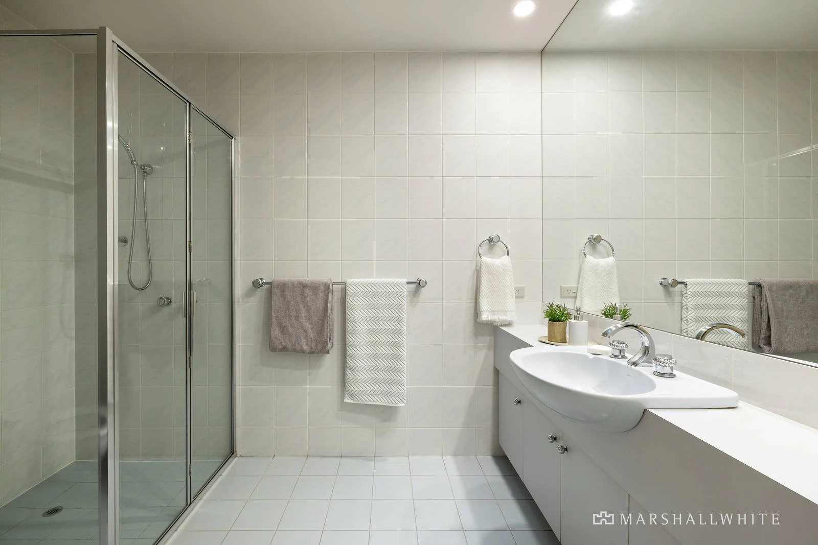 35 Wolseley Grove, Brighton, VIC