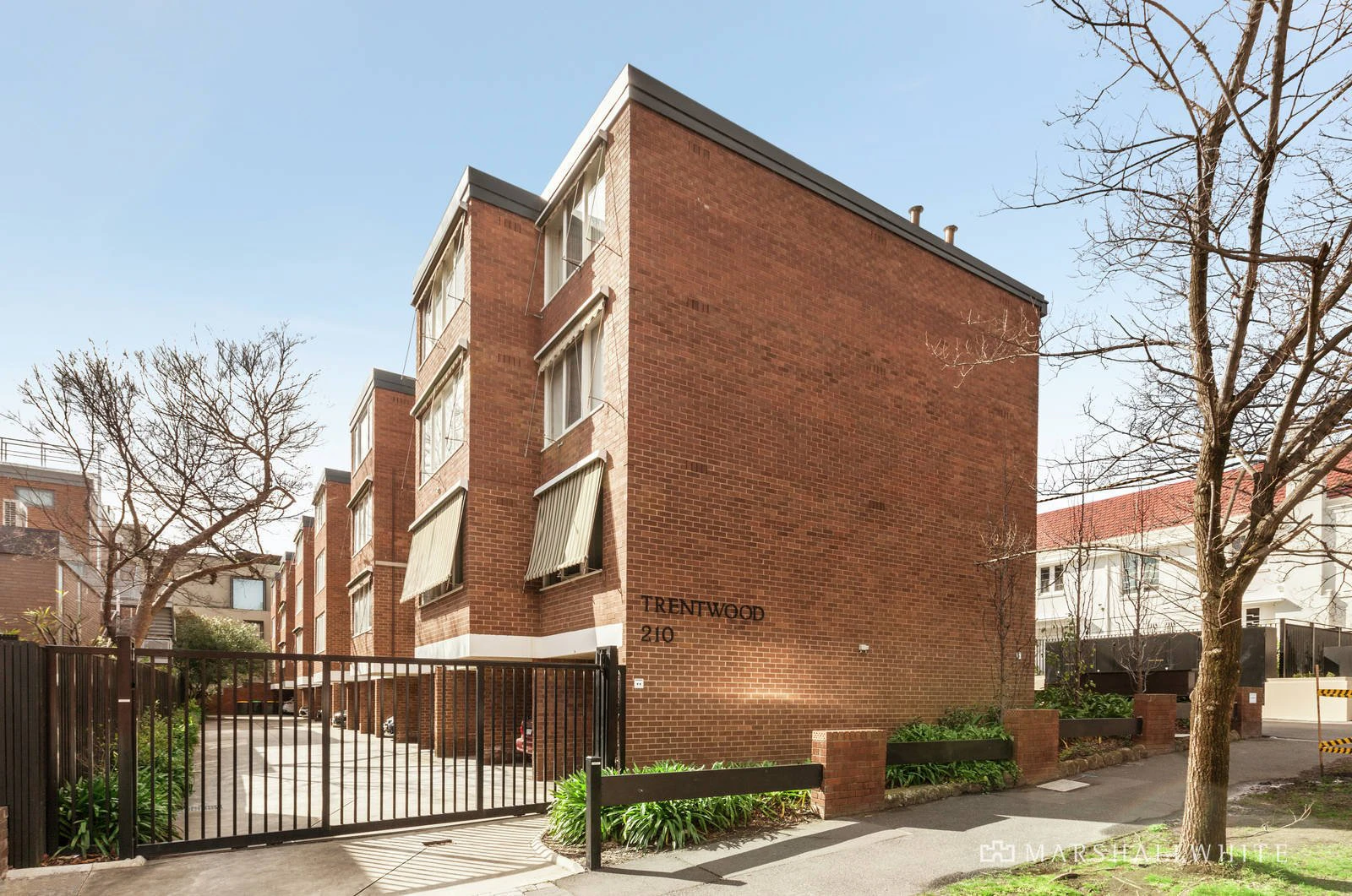 18/210 Domain Road, South Yarra, VIC