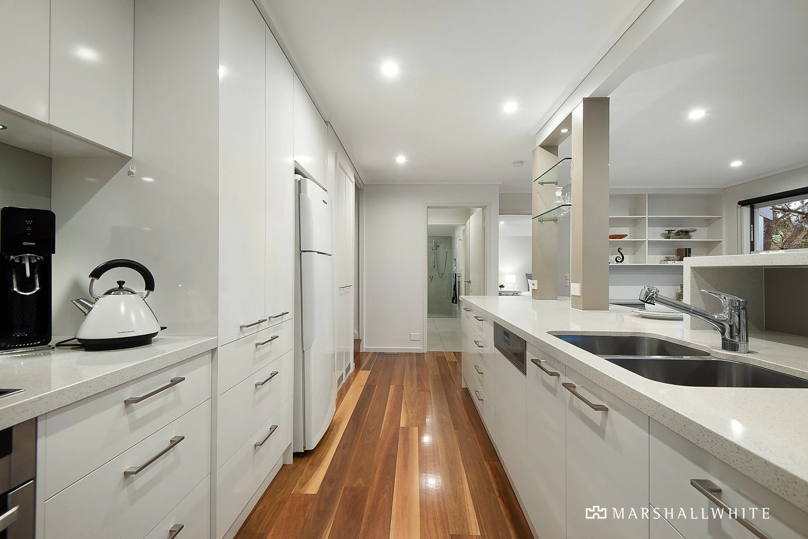 2/31 Flowerdale Road, Glen Iris, VIC