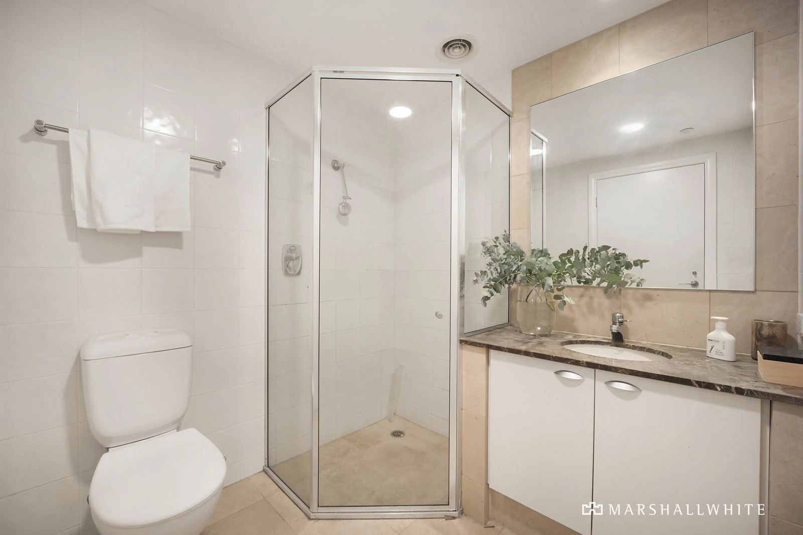 2201/26 Southgate Avenue, Southbank, VIC