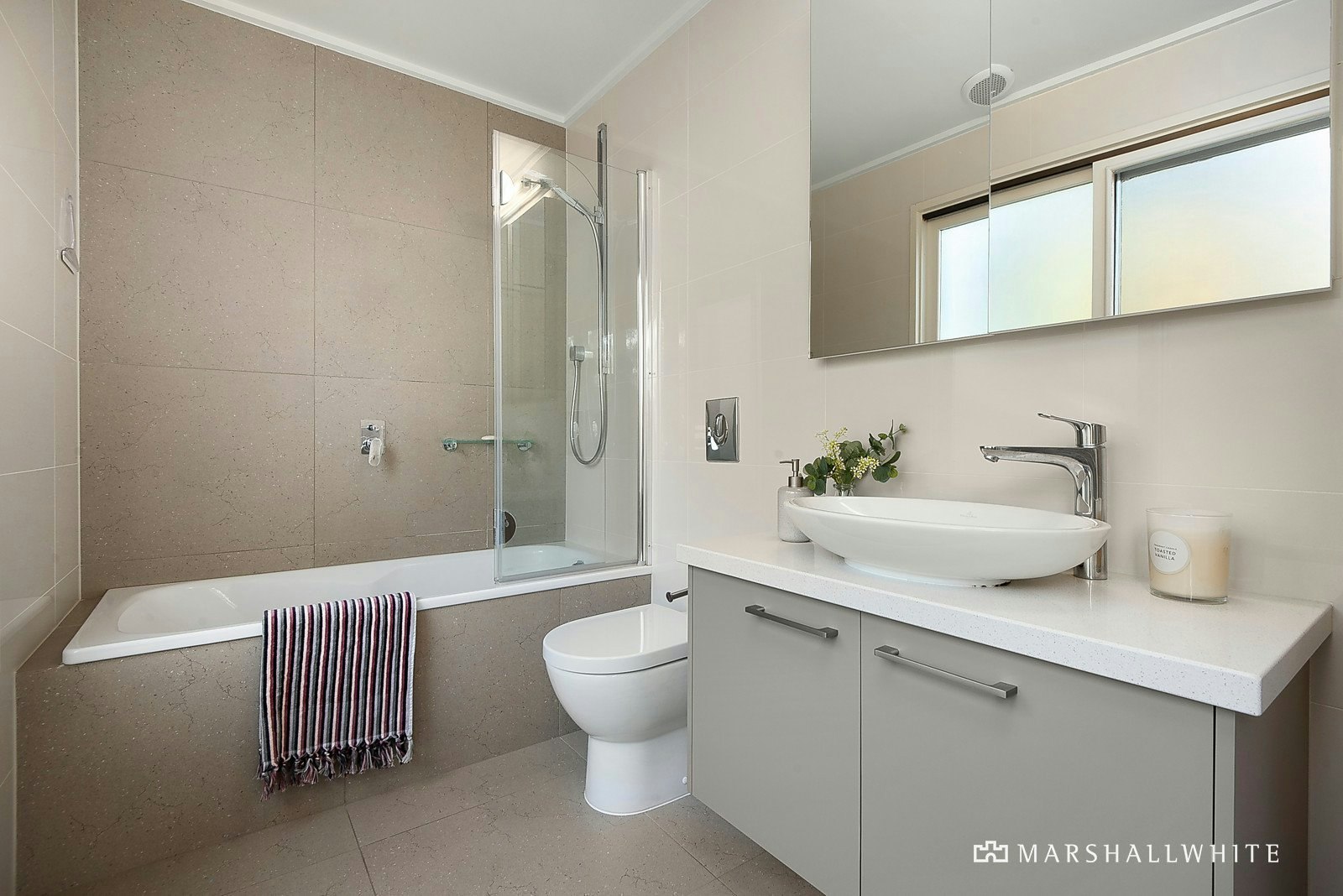 2/31 Flowerdale Road, Glen Iris, VIC