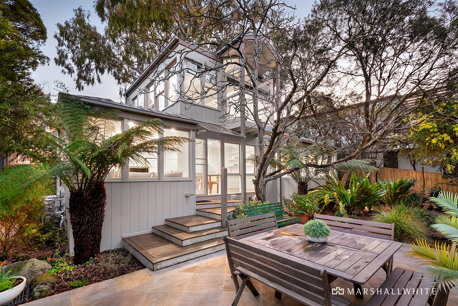 2/31 Flowerdale Road, Glen Iris, VIC