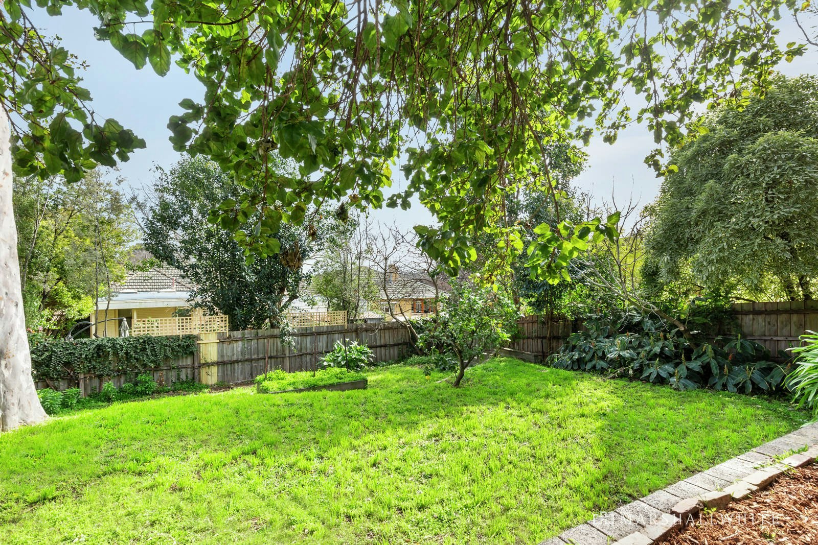 2 Outlook Drive, Camberwell, VIC