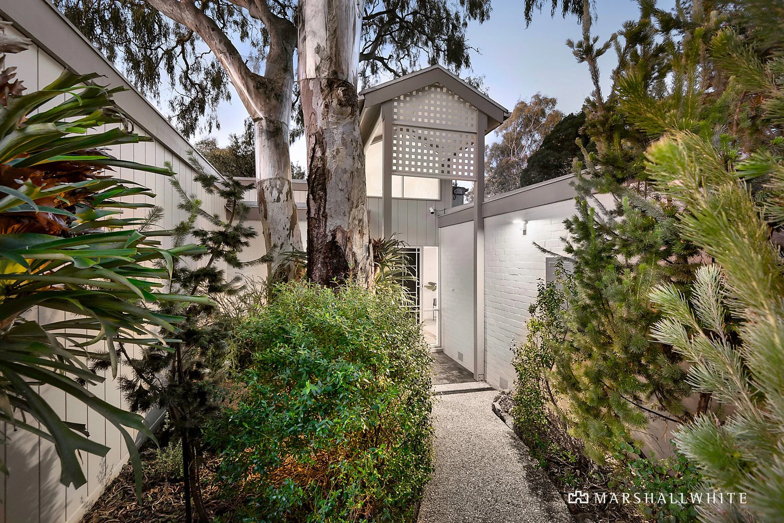 2/31 Flowerdale Road, Glen Iris, VIC